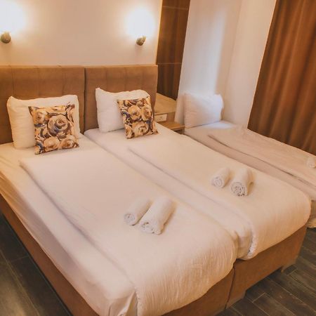 Boulevard Luxury Apartments City Center Ohrid Ngoại thất bức ảnh